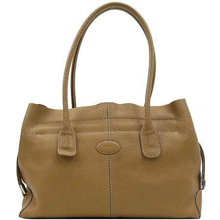 ����  �����