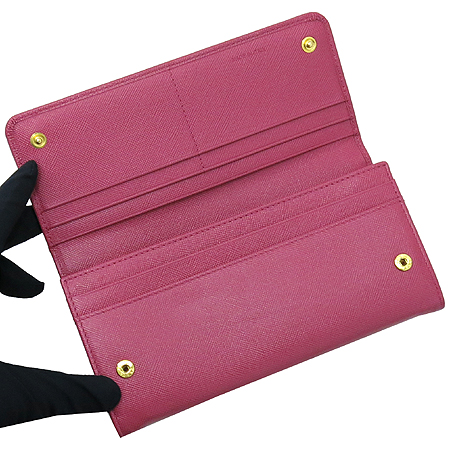 Prada(�����) 1M1132 ���� �ΰ� SAFFIANO METAL ��ũ ���ǾƳ� ������ + ���� ī������ �̹���5 - ���̺��� �߰���ǰ