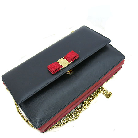 Ferragamo(��󰡸�) 21 D855 ���ǾƳ� ���� ������� ���� ü�� ���� ũ�ν��� [��õ ������] �̹���5 - ���̺��� �߰���ǰ