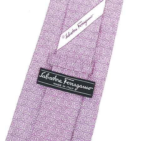 Ferragamo(��󰡸�) 100% ��ũ ��Ÿ�� [�λ꼾�Һ���] �̹���4 - ���̺��� �߰���ǰ