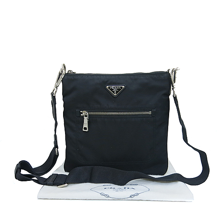 ����� �׼��� ũ�ν��� 