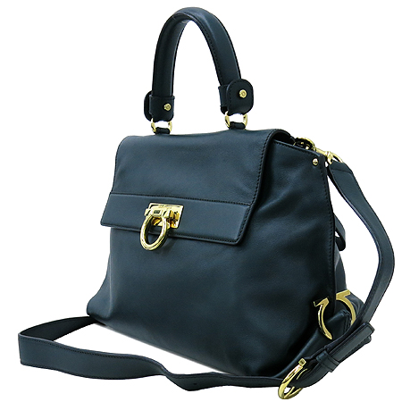 Ferragamo(��󰡸�) 21 A896 ���� ��ġ�� ��� ���� ���Ǿ� M������ 2WAY �̹���3 - ���̺��� �߰���ǰ