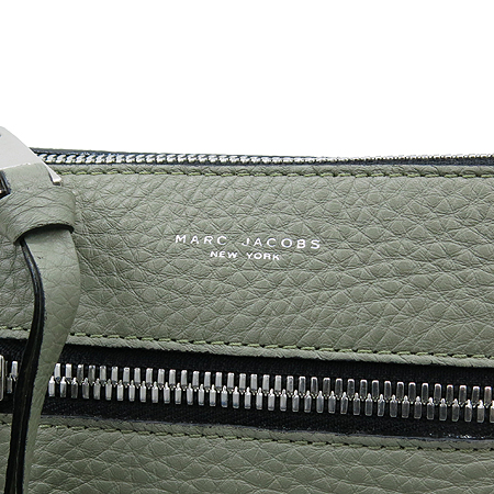 Marc_Jacobs(��ũ�����߽�) �׷��� ���� ���� �ΰ� ��� ũ�ν��� �̹���4 - ���̺��� �߰���ǰ