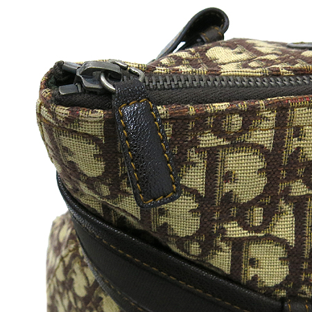 Dior(ũ����î���) �ΰ� ��Ŭ ��� �ڰ��� �簢 ��Ʈ�� �̹���5 - ���̺��� �߰���ǰ