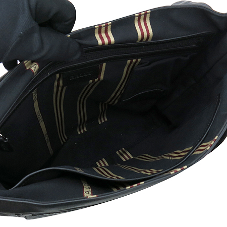 Bally(�߸�) TAN ���� ���� �����Ƽġ ũ�ν��� �̹���7 - ���̺��� �߰���ǰ