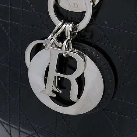 Dior(ũ����î���) VRN44551 ���� ���̴�Ʈ ���̵� ��� ��� ��Ʈ�� + �����Ʈ�� �̹���4 - ���̺��� �߰���ǰ