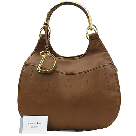 ���  �����