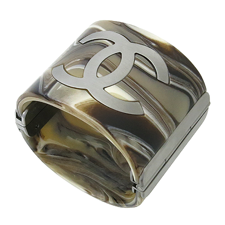 ����  ����