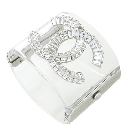 ����  ����