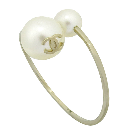 ����  ����