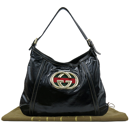 ����  �����