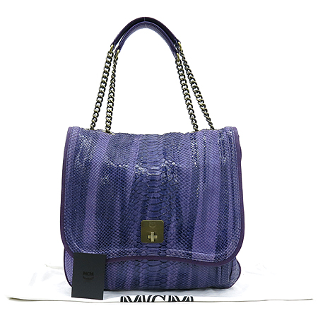 ������  �����