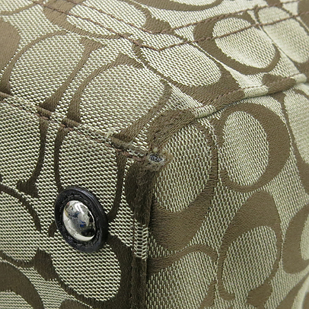 Coach(��ġ) 16540 �ñ״�ó �ڰ��� ���� ���̴�Ʈ ���� Ʈ���� ����� �̹���4 - ���̺��� �߰���ǰ