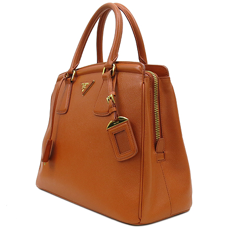 Prada(�����) BN2142  �ﰢ�ΰ� SAFFIANO(���ǾƳ�) LUX ��Ʈ�� �̹���3 - ���̺��� �߰���ǰ