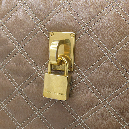 Marc_Jacobs(��ũ�����߽�) �ڹ��� �ΰ� ���� ���� CALF ���� ���� ü�� ����� �̹���5 - ���̺��� �߰���ǰ