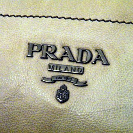 Prada(�����) BN2081 GLACE CALF �׷��� �׶��̼� ���� ��Ʈ�� + �����Ʈ�� [������û��] �̹���3 - ���̺��� �߰���ǰ
