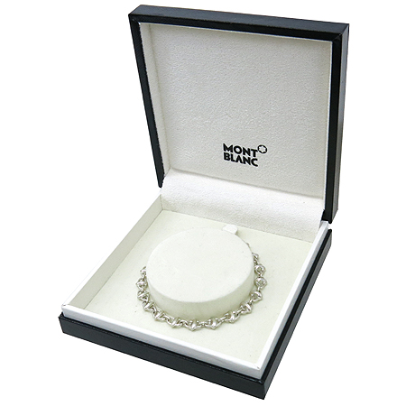 ������  ����