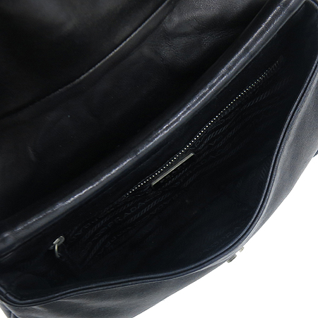 Prada(�����) ���� ���� �ﰢ �ΰ� ��Ʈ�� �̹���5 - ���̺��� �߰���ǰ