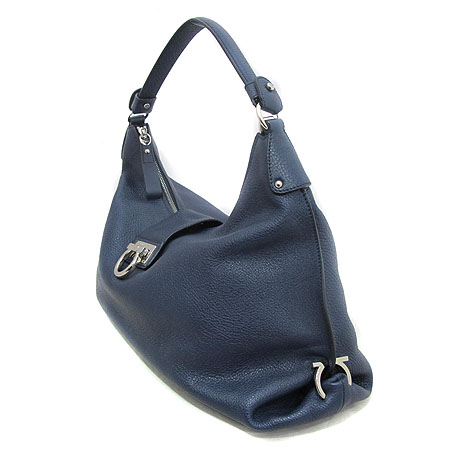 Ferragamo(��󰡸�) 21 D757 ���̺� ���� �Ĵϻ� M������ ȣ�� ����� [��õ ������] �̹���3 - ���̺��� �߰���ǰ