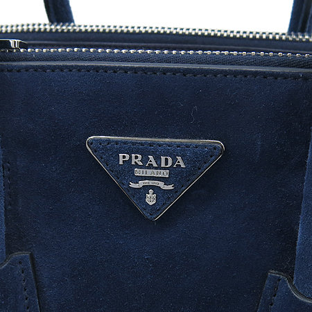 Prada(�����) BN2625 �ﰢ �ΰ� ��� ���̺� �����̵� ��Ʈ�� + ��� ��Ʈ�� �̹���4 - ���̺��� �߰���ǰ