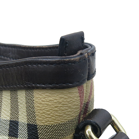 Burberry(������)  HARTHAM ���̸��� üũ PVC ���� ���� Ʈ���� ũ�ν��� �̹���4 - ���̺��� �߰���ǰ