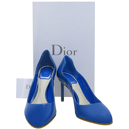 ���  ����