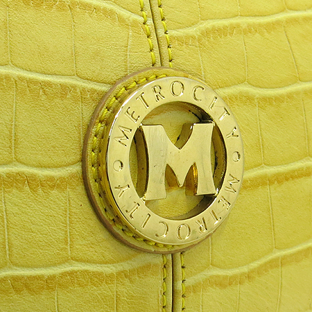 Metrocity(��Ʈ�ν�Ƽ) ���� �ΰ� ��� ũ��Ŀ���� ���� �Ŀ�ġ�� ����� �̹���4 - ���̺��� �߰���ǰ