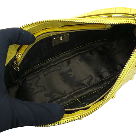 Metrocity(��Ʈ�ν�Ƽ) ���� �ΰ� ��� ũ��Ŀ���� ���� �Ŀ�ġ�� ����� �̹���6 - ���̺��� �߰���ǰ