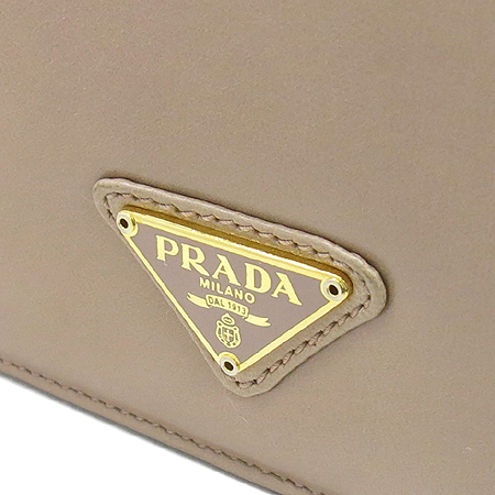Prada(�����) �ε� ��ũ ���� �ö�ƽ ü�� ����� �̹���5 - ���̺��� �߰���ǰ