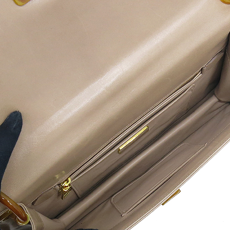 Prada(�����) �ε� ��ũ ���� �ö�ƽ ü�� ����� �̹���6 - ���̺��� �߰���ǰ