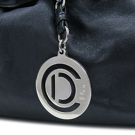 Dior(ũ����î���) ���� ���� ��� ��Ʈ�� ������ ����ΰ� ü�� ����� �̹���4 - ���̺��� �߰���ǰ