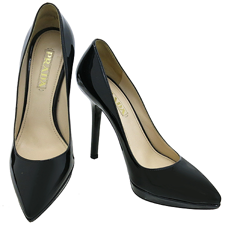 �����  ����