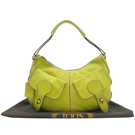 ����  �����