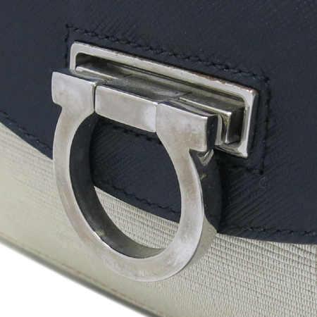 Ferragamo(��󰡸�) 21 5340 ��ġ�� ���� �� ���� ���� ���ǾƳ� Ʈ���� ��Ʈ�� �̹���3 - ���̺��� �߰���ǰ