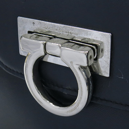 Ferragamo(��󰡸�) 21 4862 ��ġ�� ���� �� ���� ���� ��Ʈ�� ����� �̹���4 - ���̺��� �߰���ǰ