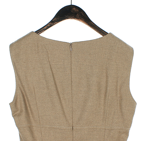 Escada(�������) �μҸ� �Ӱ��� ȥ�� ���ǽ� �̹���4 - ���̺��� �߰���ǰ