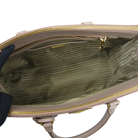 Prada(�����) BN1786 SAFIANO LUX (���ǾƳ� ����) CAMMEO(�ε���ũ) �÷� ��Ʈ�� �̹���6 - ���̺��� �߰���ǰ