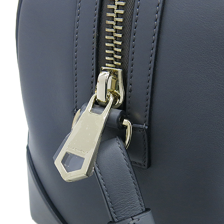 GIVENCHY(�����) BB05810001 021 �׷����÷� LUCREZIA ��ũ������ M������ ������ ��Ʈ�� + �����Ʈ�� 2WAY �̹���5 - ���̺��� �߰���ǰ