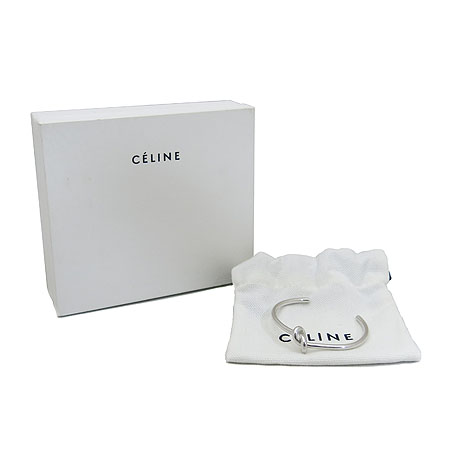 ������  ����