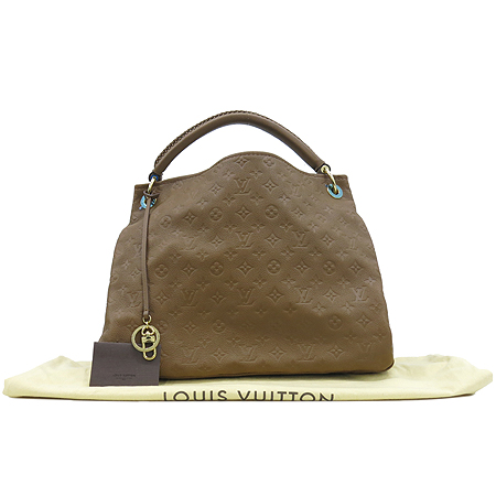 ���̺��� �������� ��ġ MM 