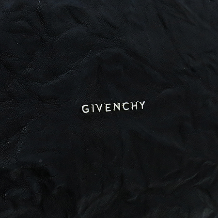 GIVENCHY(�����) ���� �÷� ��Ŭ ���� �ǵ��� L ���� ������ 2WAY �̹���4 - ���̺��� �߰���ǰ