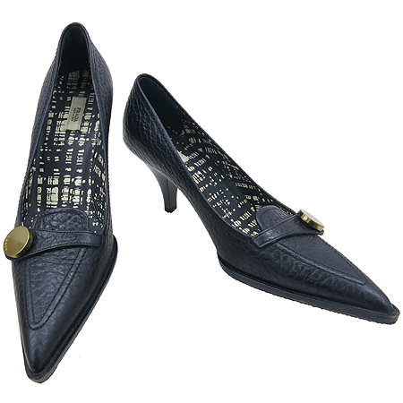 �����  ����