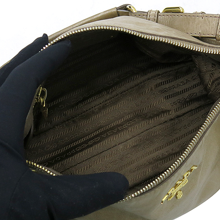 Prada(�����) ������ �÷� ��Ƽ�� ���� ����� �̹���5 - ���̺��� �߰���ǰ