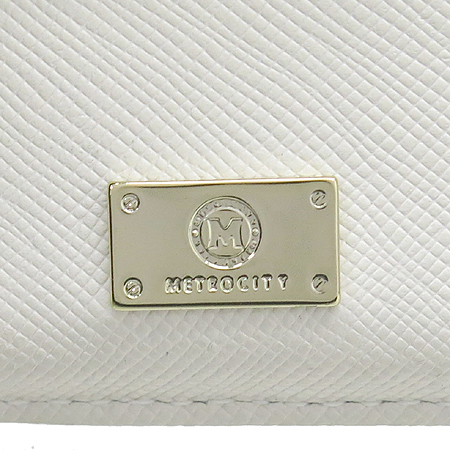 Metrocity(��Ʈ�ν�Ƽ) ���� ���� ���� �ΰ� ������ �̹���3 - ���̺��� �߰���ǰ