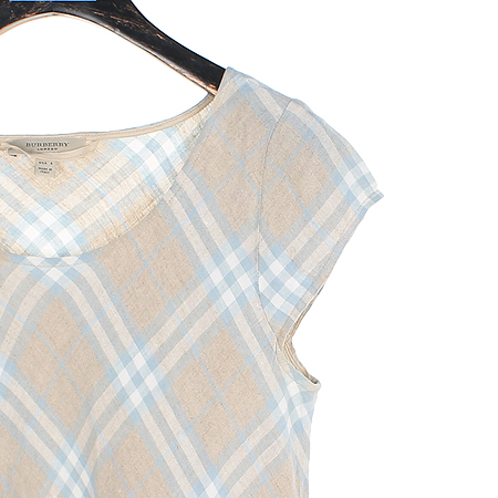 Burberry(������) �μҸ� ���� ���ǽ� �̹���3 - ���̺��� �߰���ǰ