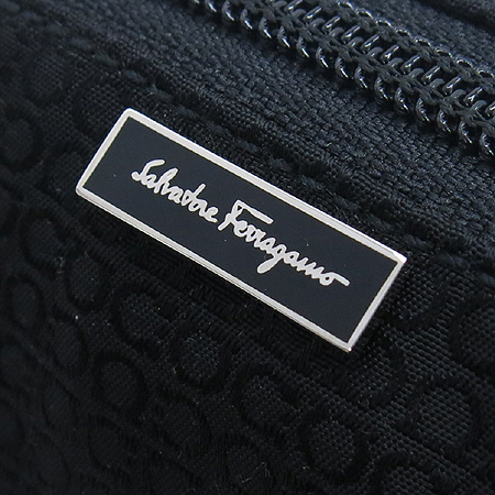 Ferragamo(��󰡸�) 22 2380 ���� ��ġ�� �ΰ� ���� �Ŀ�ġ�� �̹���2 - ���̺��� �߰���ǰ