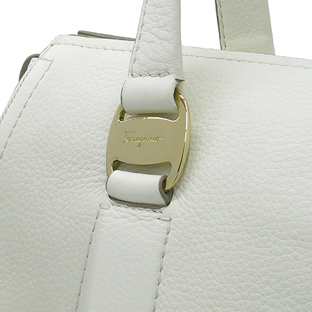 Ferragamo(��󰡸�) 21 D645 ȭ��Ʈ ���� ���� �ΰ� ��� ��Ʈ�� �̹���4 - ���̺��� �߰���ǰ