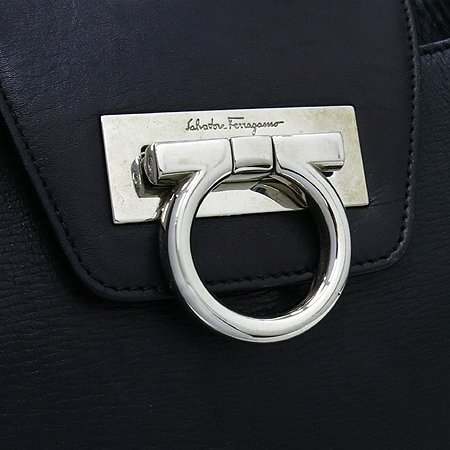 Ferragamo(��󰡸�) 21-4407 ���� ���� ��ġ�� �ΰ� ȣ�� ����� �̹���3 - ���̺��� �߰���ǰ