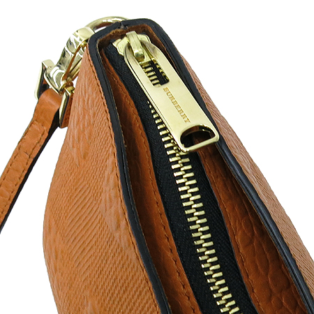 Burberry(������) 3950123 ������ �÷� ���� üũ ���� Ŭ��ġ�� �� ũ�ν��� �̹���4 - ���̺��� �߰���ǰ