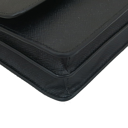 Prada(�����) BT1019 SAFFIAO LUX(���ǾƳ� ����) ���� ���� Ŭ��ġ�� ũ�ν��� [��������] �̹���5 - ���̺��� �߰���ǰ